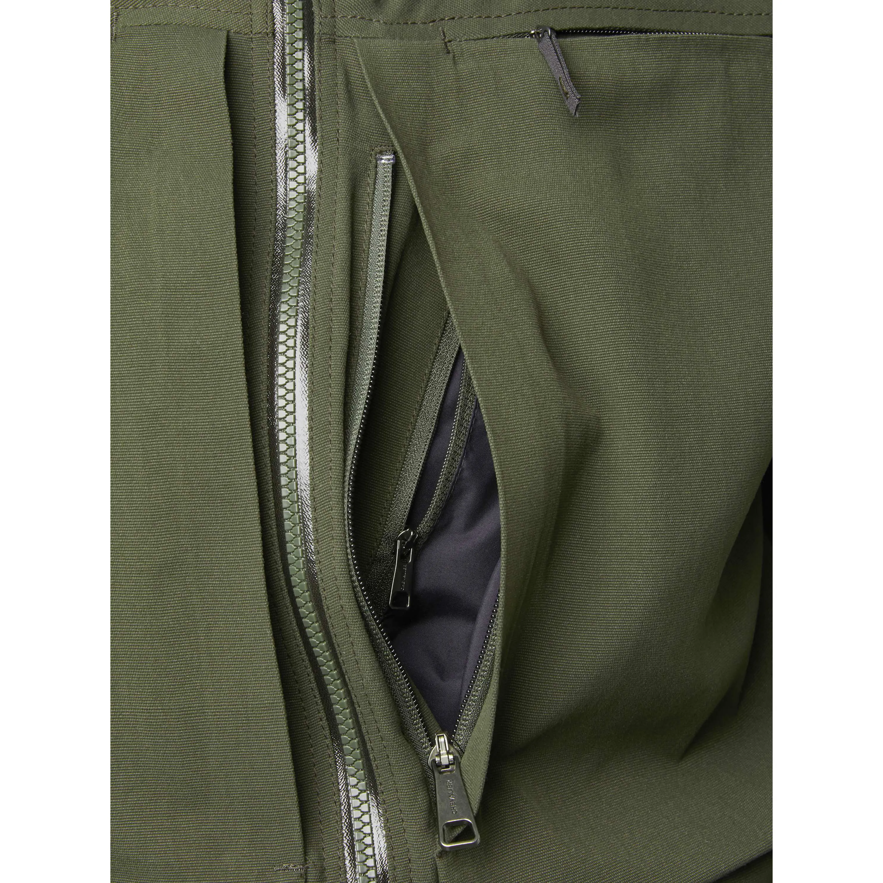 Chevalier Men&#x27;s Hamilton Gore-Tex Jacket Dark Green | Buy Chevalier Men&#x27;s Hamilton Gore-Tex Jacket Dark Green here | Outnorth
