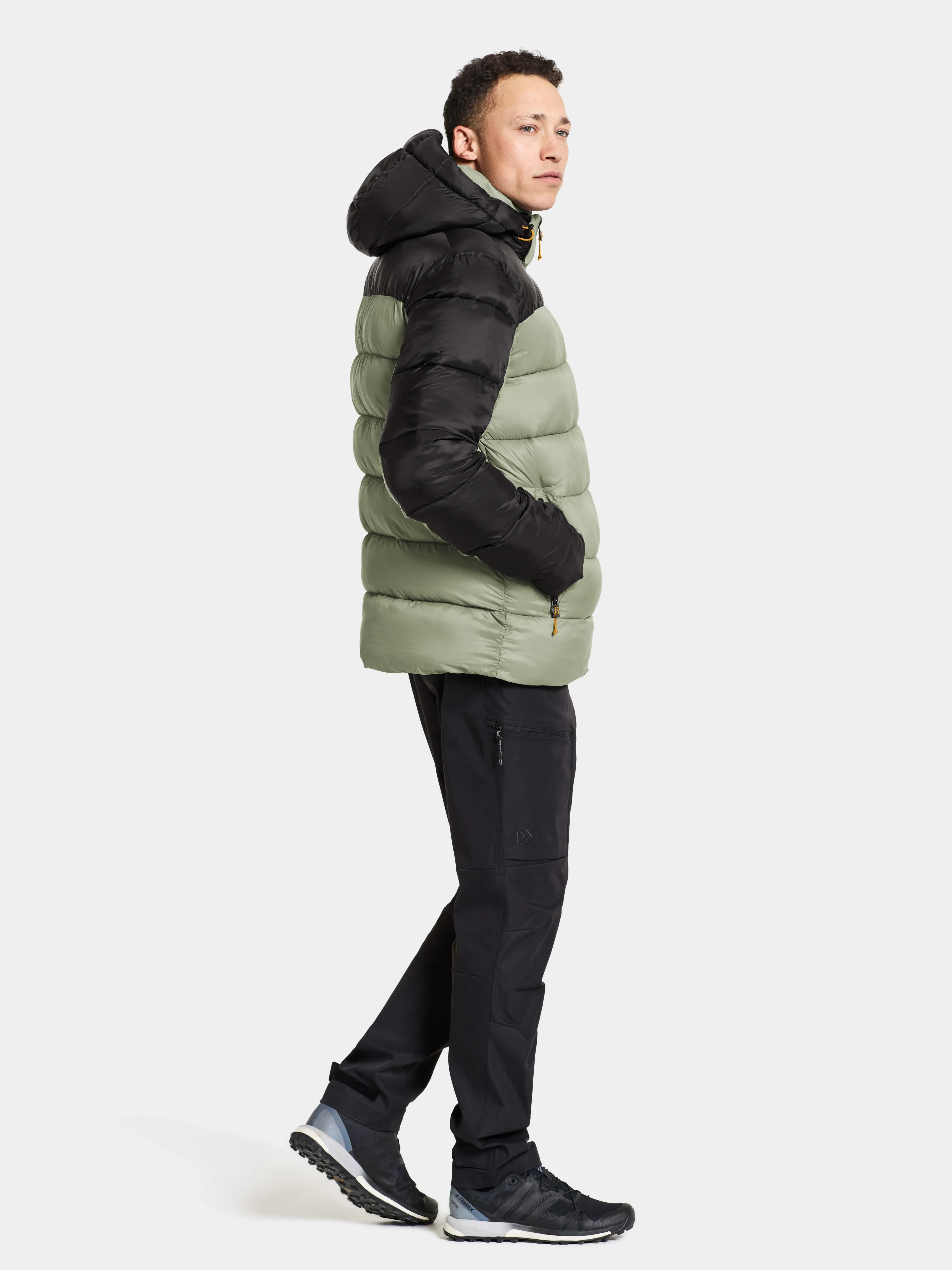 Didriksons Men&#x27;s Ikaros Jacket Light Moss | Buy Didriksons Men&#x27;s Ikaros Jacket Light Moss here | Outnorth