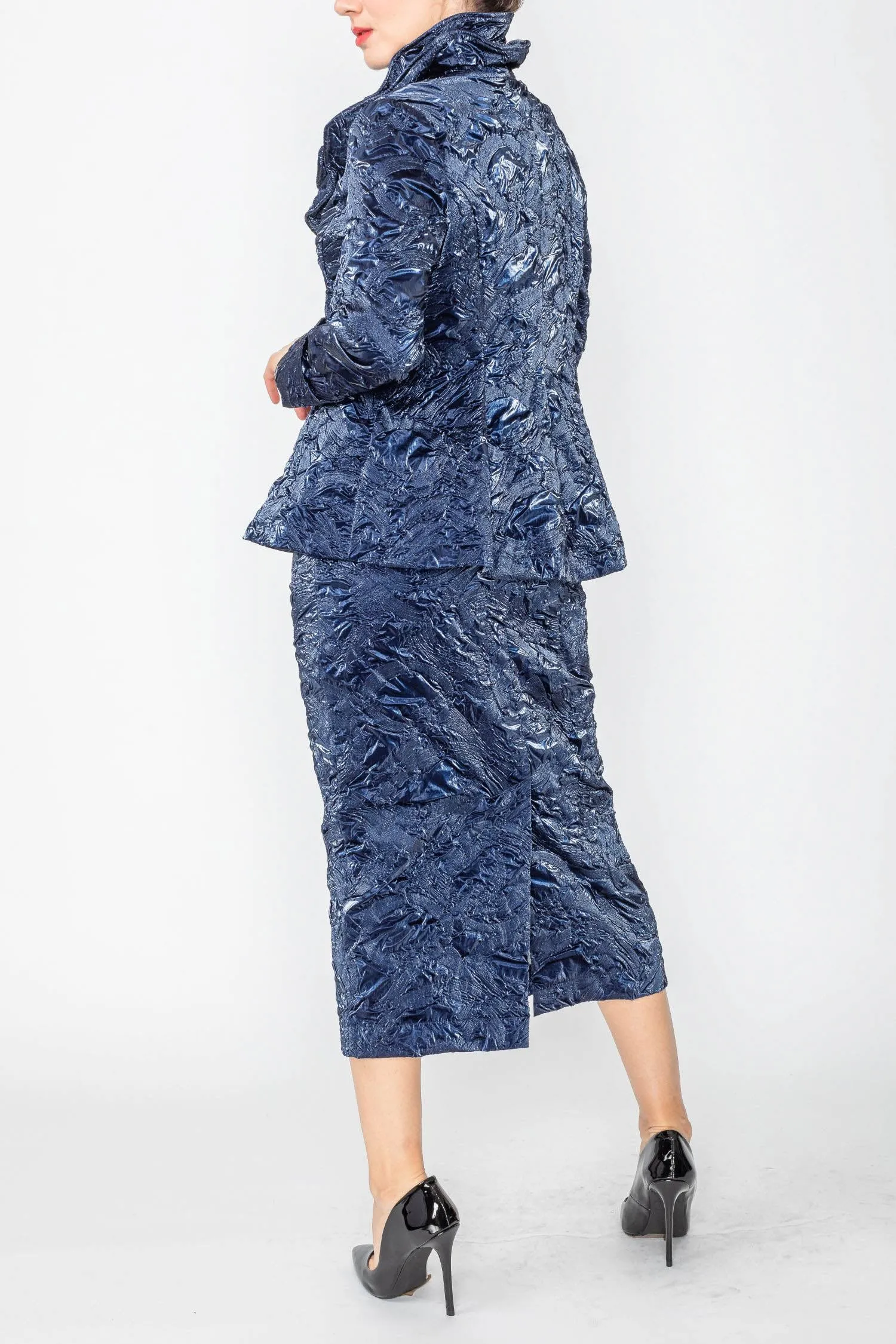 Double Layered Wire Collar Jacket