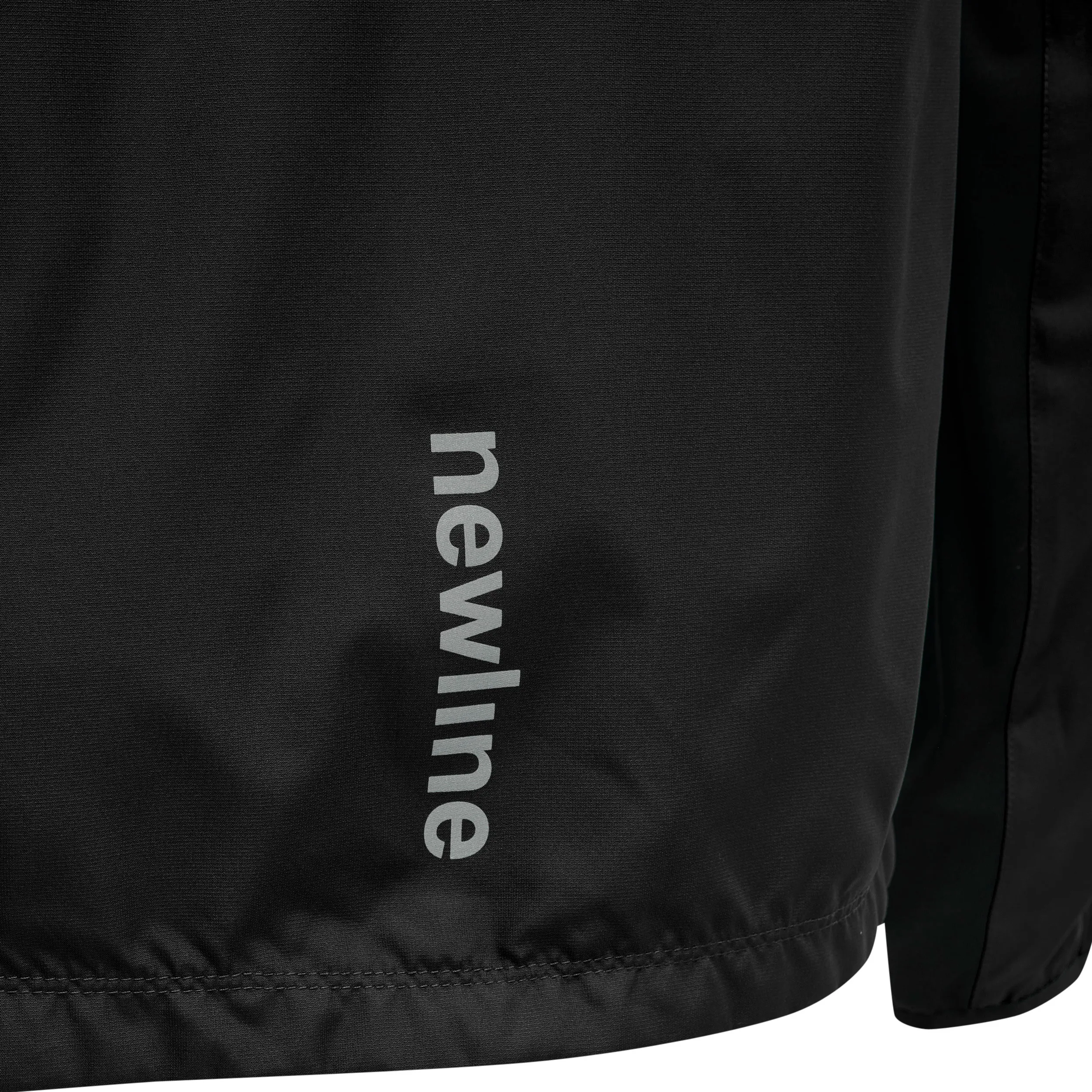 Newline Men&#x27;s Core Jacket Black | Buy Newline Men&#x27;s Core Jacket Black here | Outnorth
